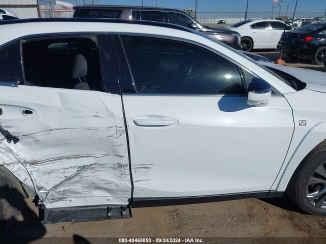 JTHR6JBH1R2180507 Lexus Ux 250h F Sport Handling