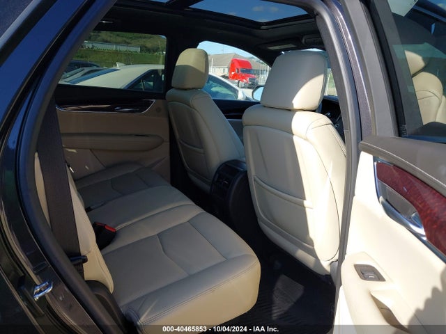1GYKNDRS1HZ251939 Cadillac XT5 LUXURY