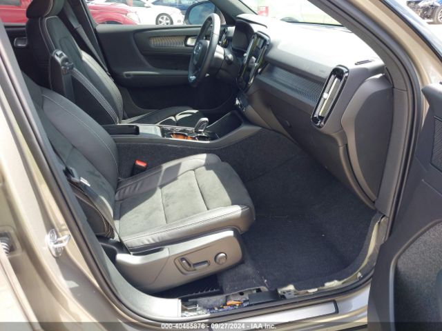YV4162UM6N2743962 Volvo Xc40 T5 R-design