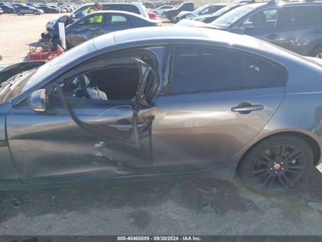 SAJAE4FX6KCP51866 Jaguar Xe 25t Prestige