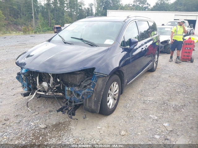 2C4RC1EG6JR109631 Chrysler Pacifica Touring L Plus