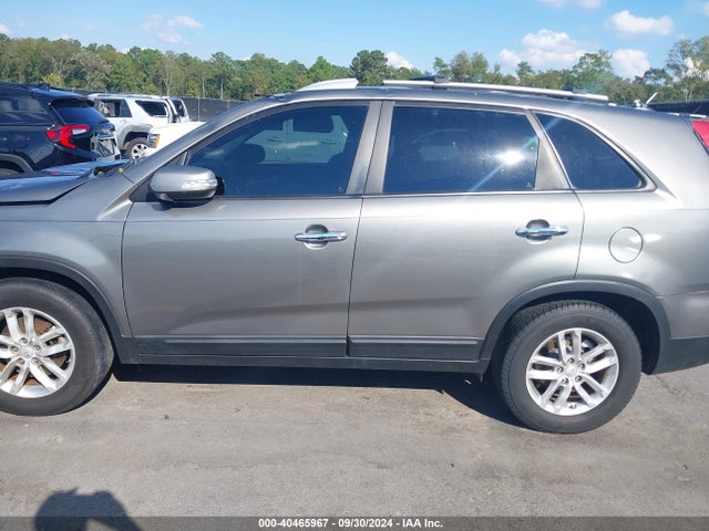 KIA Sorento Lx V6 2015 5XYKT4A71FG610205 Image 14