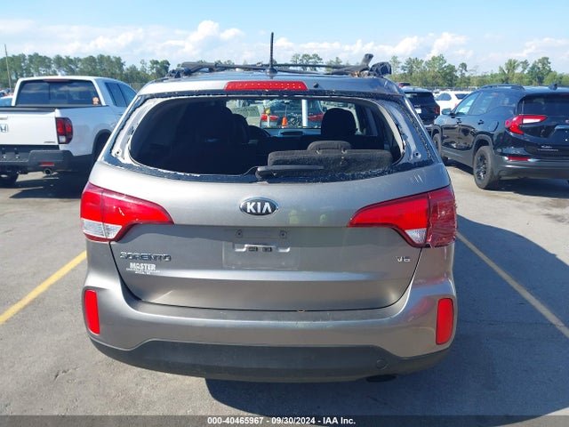 KIA Sorento Lx V6 2015 5XYKT4A71FG610205 Image 16
