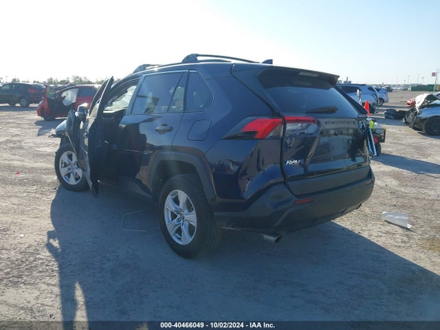 Toyota Rav4 Xle 2020 2T3W1RFV3LW099668 Image 3