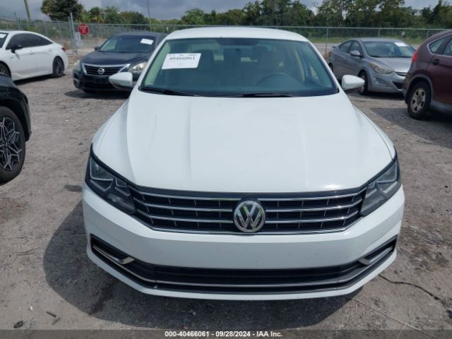 1VWAT7A3XHC021376 Volkswagen Passat 1.8t S