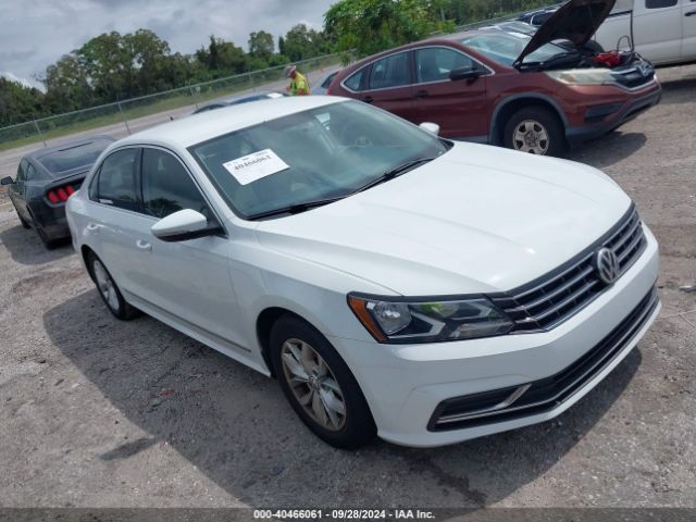 1VWAT7A3XHC021376 Volkswagen Passat 1.8t S
