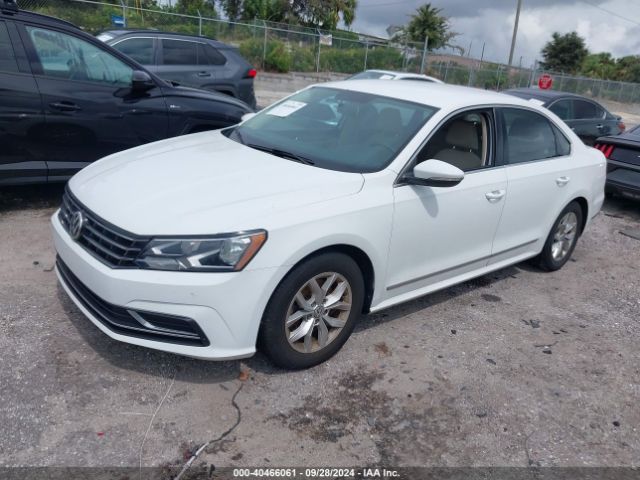 1VWAT7A3XHC021376 Volkswagen Passat 1.8t S