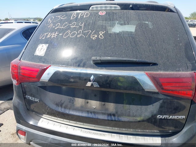 Mitsubishi Outlander Se/sel 2017 JA4AD3A39HZ002768 Image 16