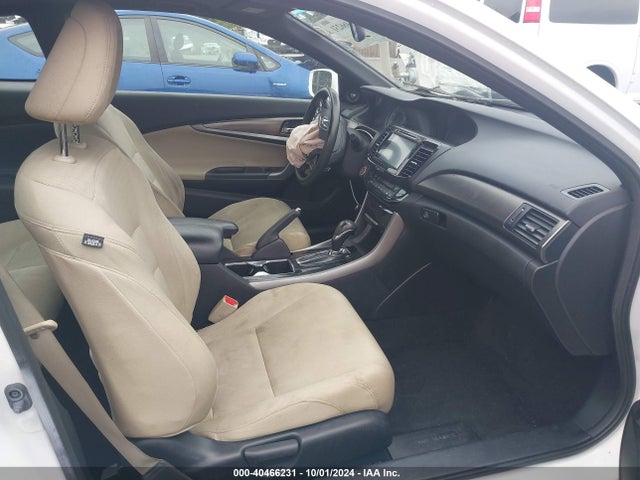 Honda ACCORD EX 2017 1HGCT1B70HA002794 Image 5
