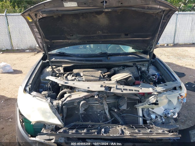 4T1BF1FK1EU356569 Toyota CAMRY LE
