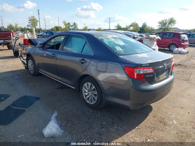 4T1BF1FK1EU356569 Toyota CAMRY LE