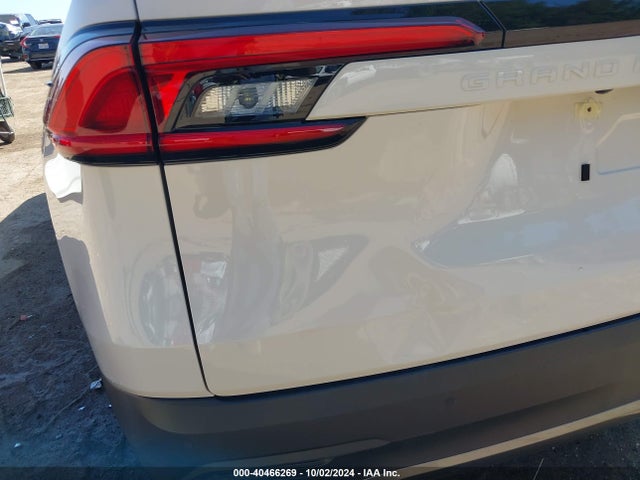 Toyota Grand Highlander Limited 2024 5TDAAAA50RS015190 Image 20