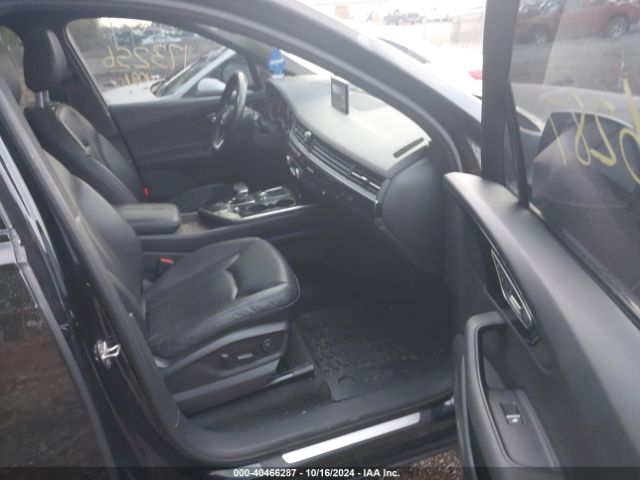 WA1VAAF71HD054158 Audi Q7 3.0t Premium
