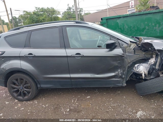 Ford ESCAPE SE 2018 1FMCU9GDXJUA82968 Image 13