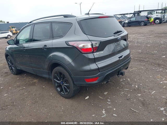 Ford ESCAPE SE 2018 1FMCU9GDXJUA82968 Image 3