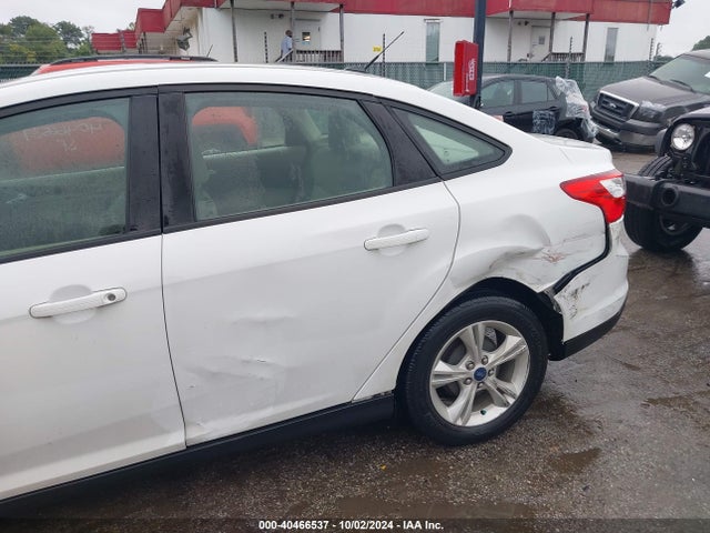 Ford FOCUS SE 2014 1FADP3F20EL427021 Image 6