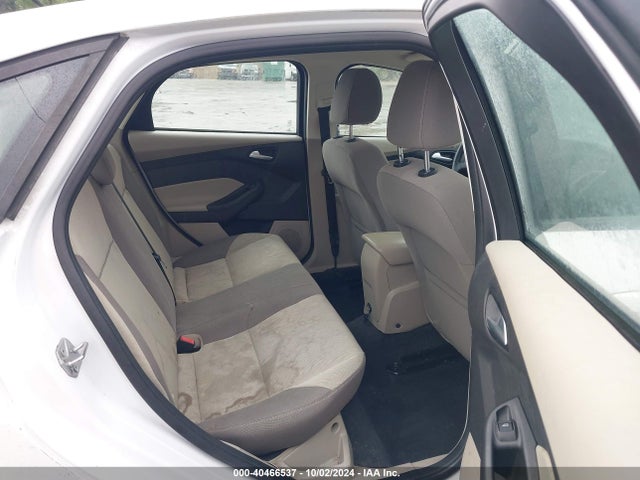 Ford FOCUS SE 2014 1FADP3F20EL427021 Image 8