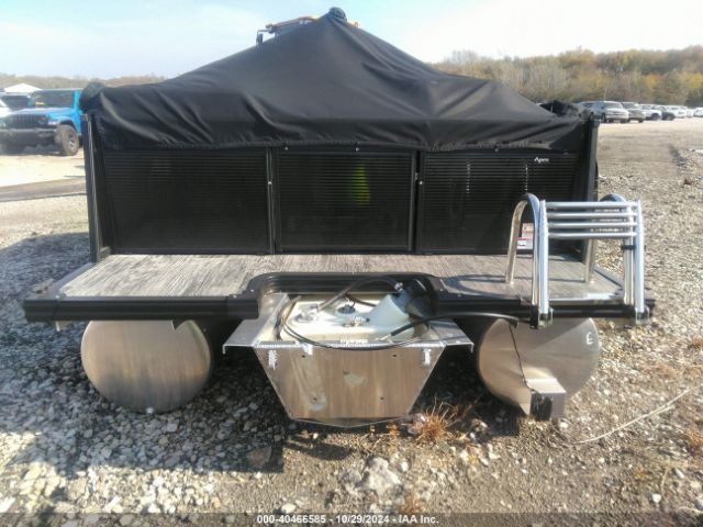 2024 APEX PONTOON APX33852F324 Photo 9
