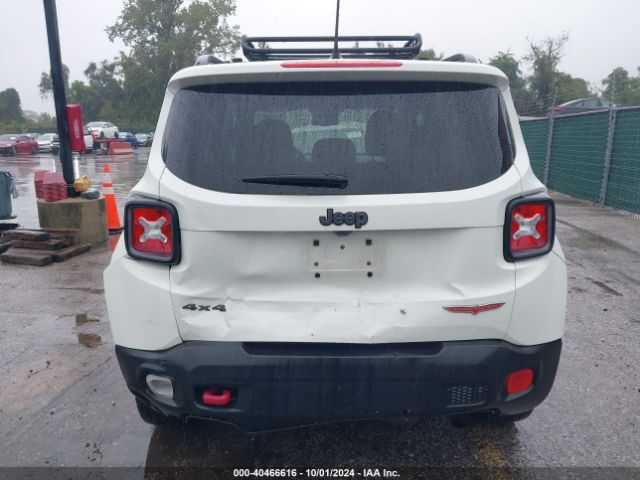 ZACCJBCB8HPG38537 Jeep Renegade Trailhawk 4x4