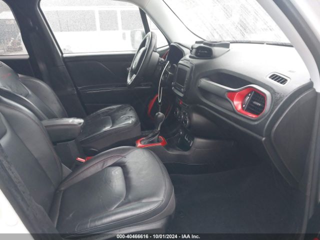 ZACCJBCB8HPG38537 Jeep Renegade Trailhawk 4x4