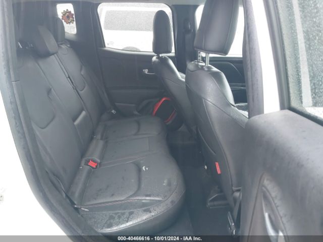 ZACCJBCB8HPG38537 Jeep Renegade Trailhawk 4x4
