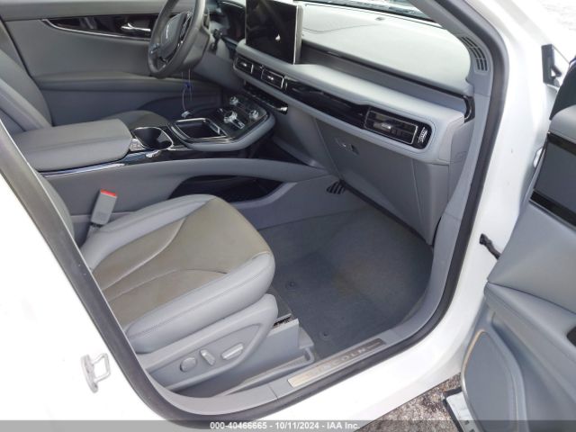 2LMPJ6K93PBL15765 Lincoln Nautilus Reserve