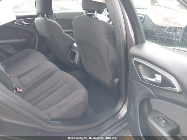 1C3CCCABXFN612664 Chrysler 200 Limited