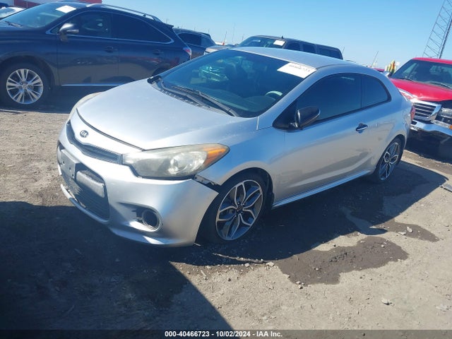 KIA Forte Koup Sx 2014 KNAFZ6A35E5252443 Image 2