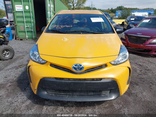 Toyota Prius V Two 2016 JTDZN3EU0GJ047233 Image 12