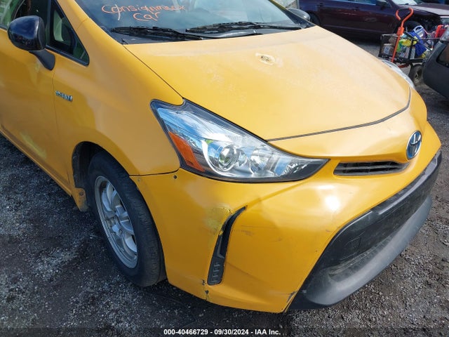 Toyota Prius V Two 2016 JTDZN3EU0GJ047233 Image 6