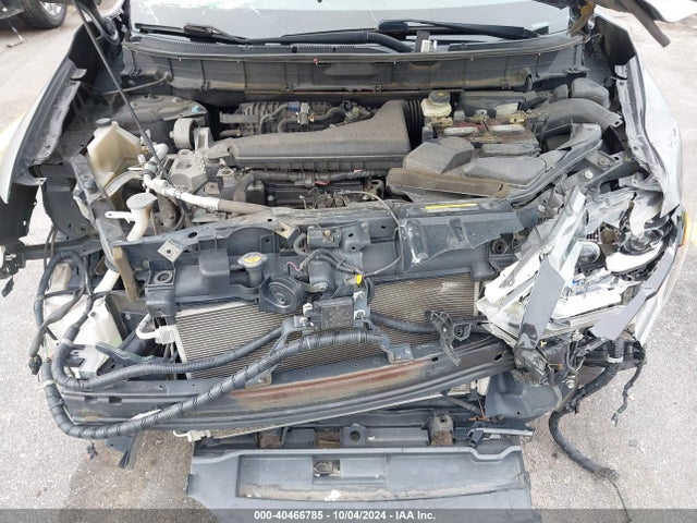 5N1AT2MT8HC791332 Nissan Rogue Sl
