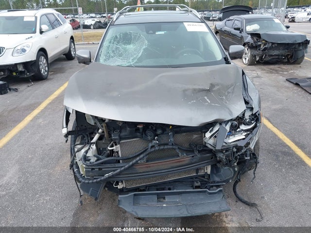 5N1AT2MT8HC791332 Nissan Rogue Sl