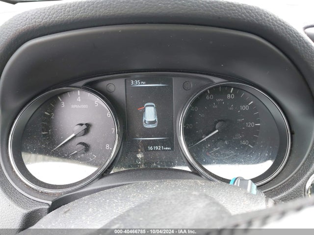 5N1AT2MT8HC791332 Nissan Rogue Sl