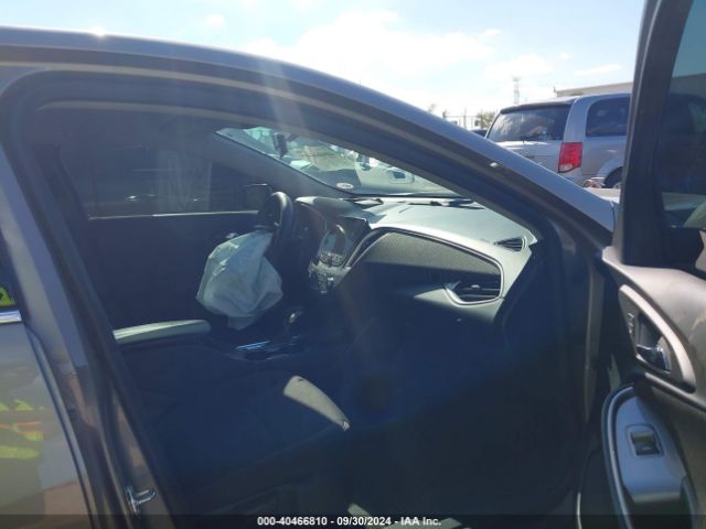 1G1ZD5ST7PF118904 Chevrolet Malibu Fwd 1lt