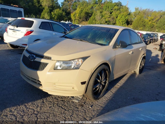 Chevrolet Cruze Ls Auto 2014 1G1PA5SH3E7141714 Image 2