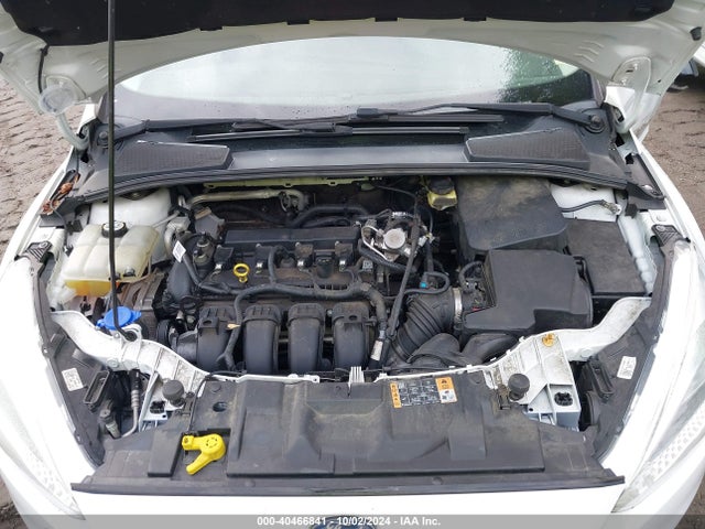 Ford FOCUS SE 2017 1FADP3F28HL269984 Image 10