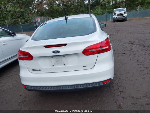 Ford FOCUS SE 2017 1FADP3F28HL269984 Image 16