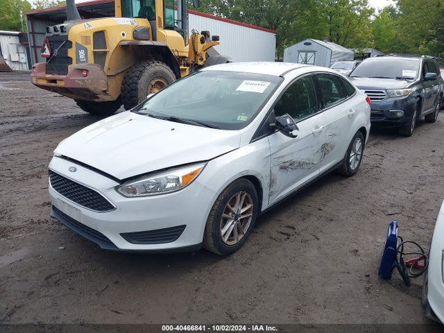 Ford FOCUS SE 2017 1FADP3F28HL269984 Image 2
