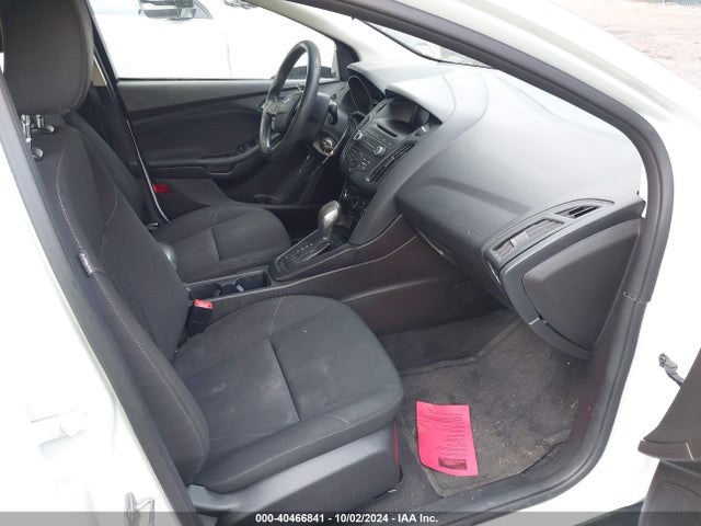 Ford FOCUS SE 2017 1FADP3F28HL269984 Image 5