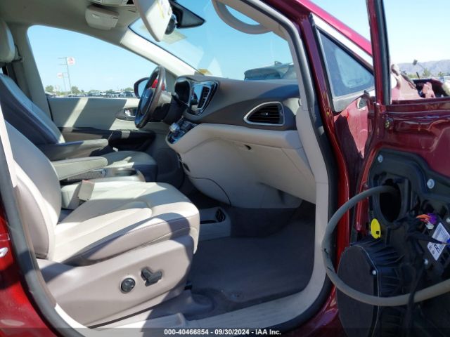 2C4RC1EG2HR736093 Chrysler Pacifica Touring-l Plus