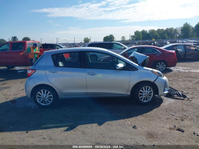 VNKKTUD32JA094316 Toyota YARIS LE