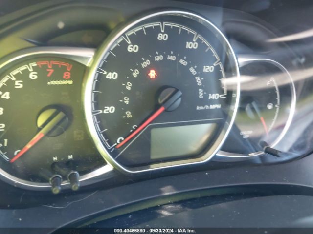 VNKKTUD32JA094316 Toyota YARIS LE