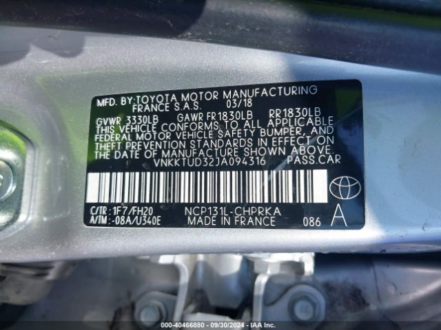 VNKKTUD32JA094316 Toyota YARIS LE