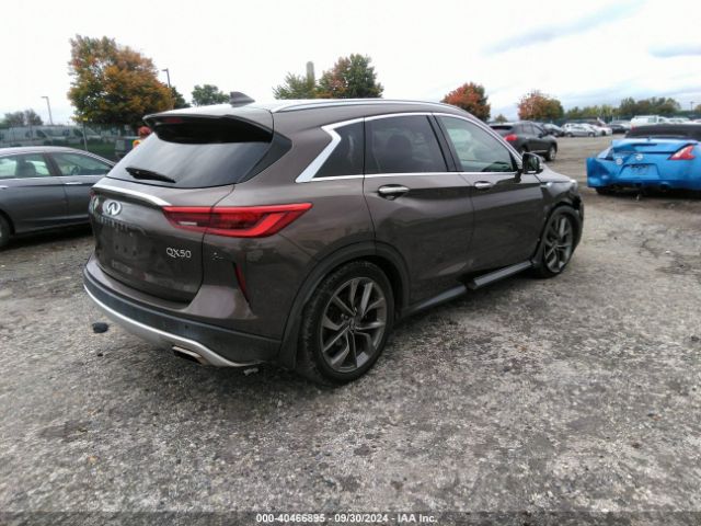 3PCAJ5M30KF100736 Infiniti Qx50 Essential