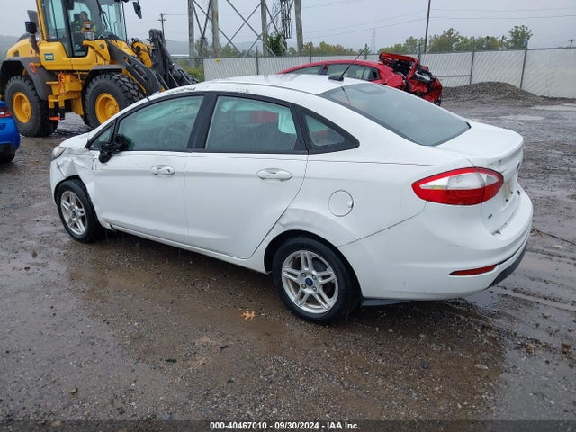 Ford FIESTA SE 2019 3FADP4BJXKM126530 Image 3