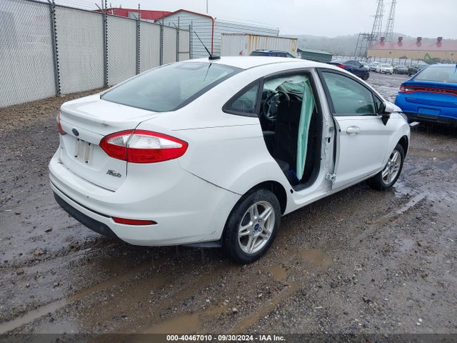 Ford FIESTA SE 2019 3FADP4BJXKM126530 Image 4