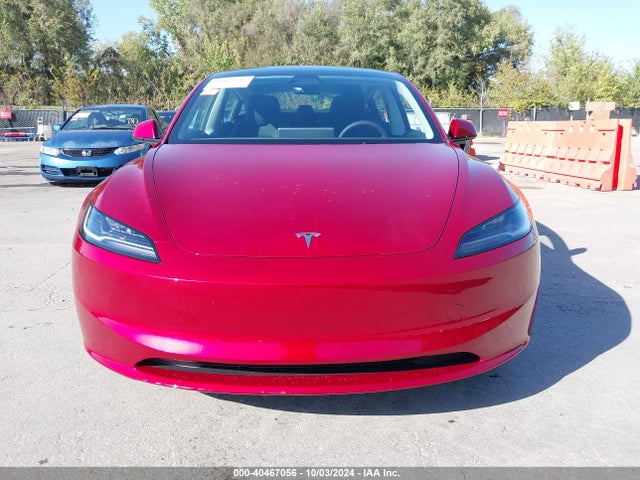5YJ3E1EB7RF823800 Tesla MODEL 3