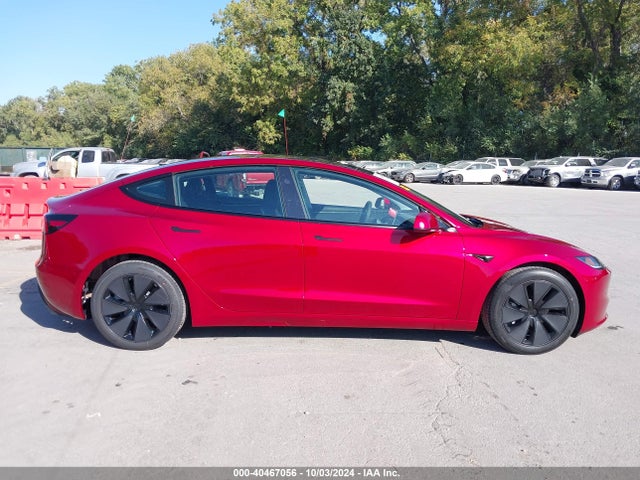 5YJ3E1EB7RF823800 Tesla MODEL 3