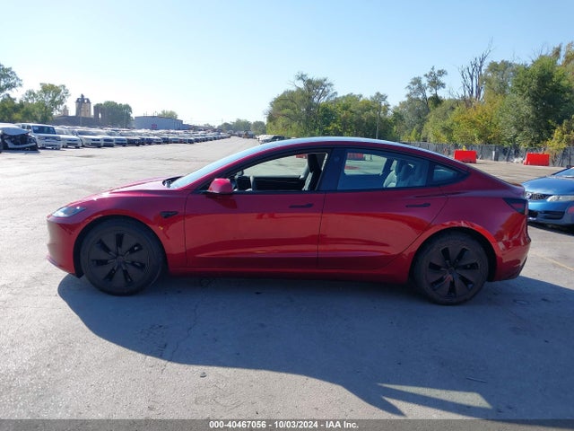 5YJ3E1EB7RF823800 Tesla MODEL 3