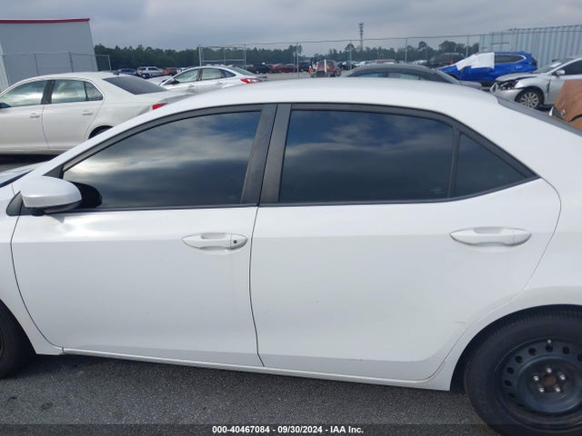 Toyota COROLLA LE 2018 2T1BURHE7JC065369 Image 14